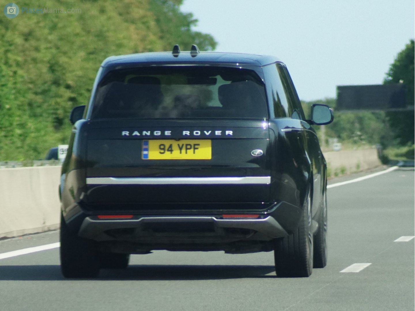 94YPF, Land Rover Range Rover 5th gen (L460), 2022–