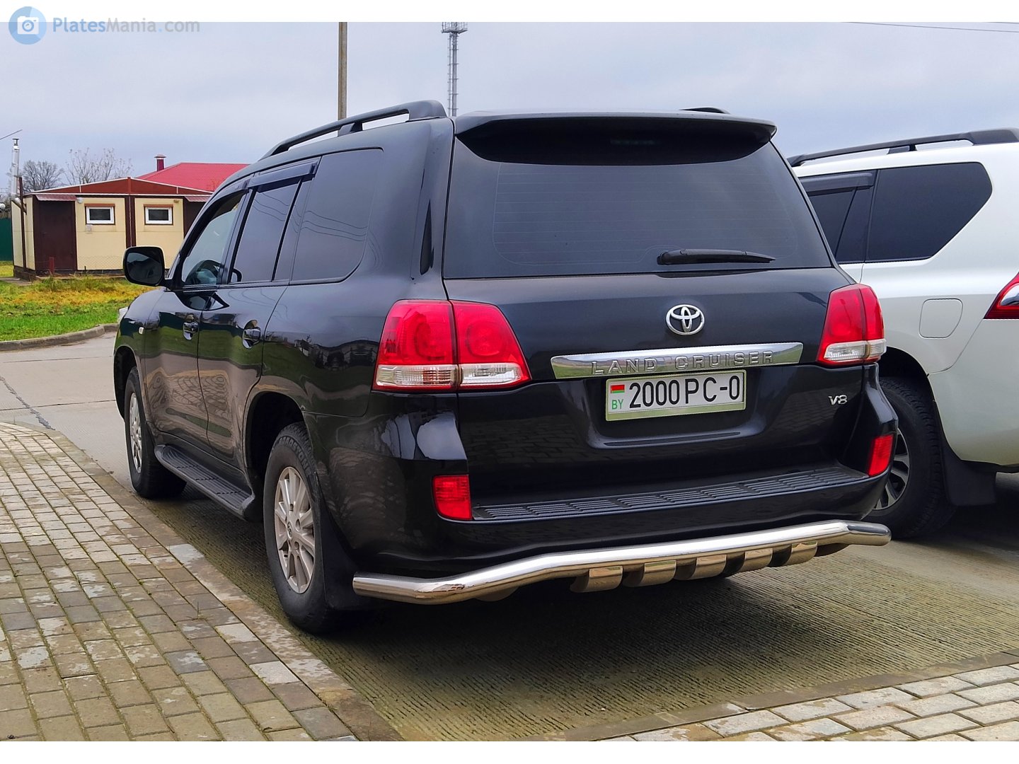 2000 PC-0, Toyota Land Cruiser 200 (J200), 2007–2011