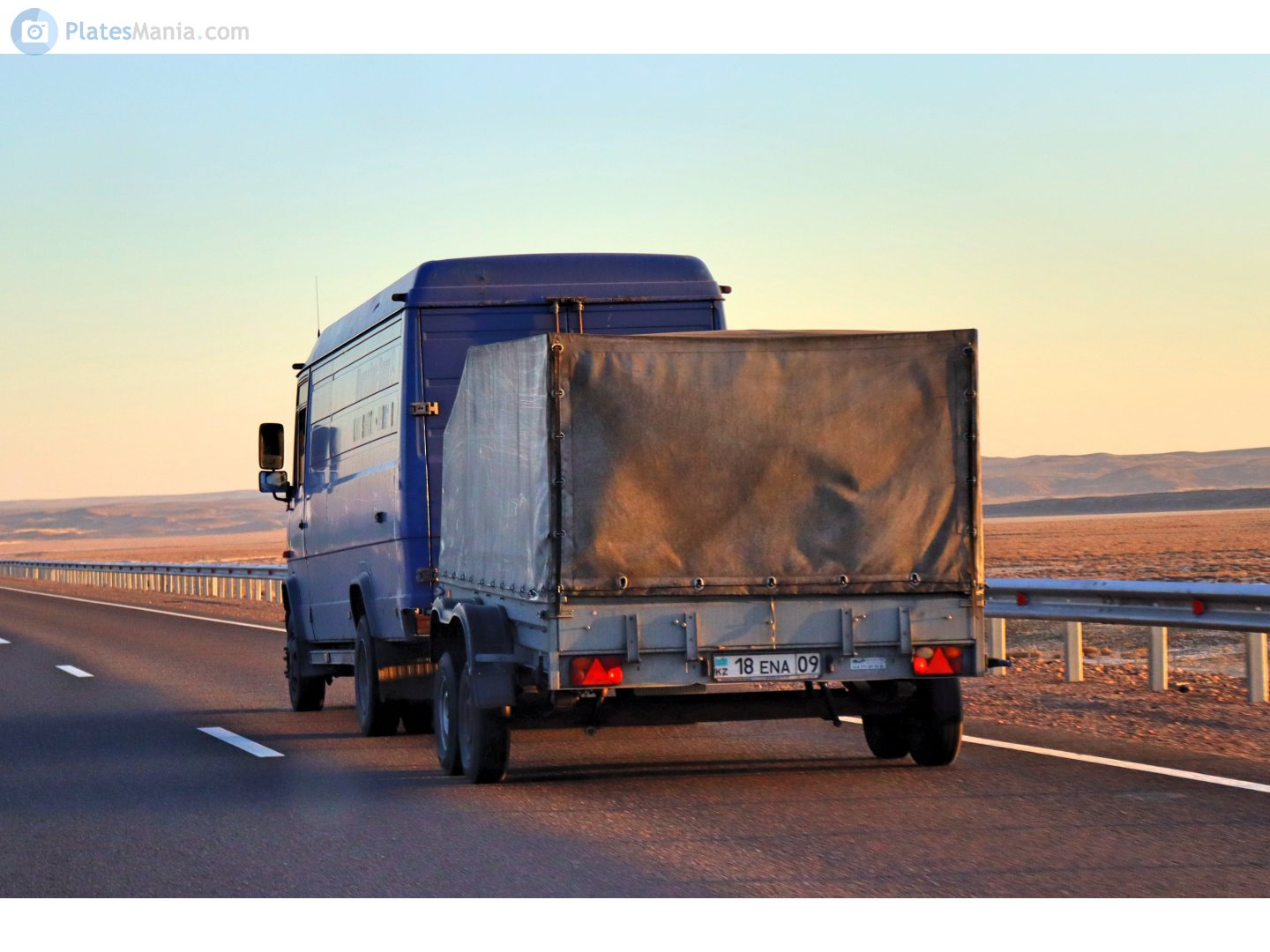 ENA 18 09, Trailers (2012) 