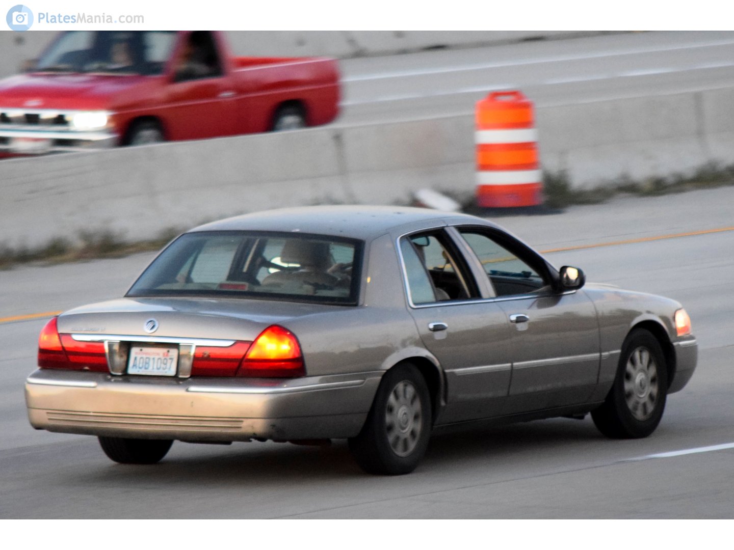 AOB1097, Mercury Grand Marquis 4th gen (EN114), 2002–2011