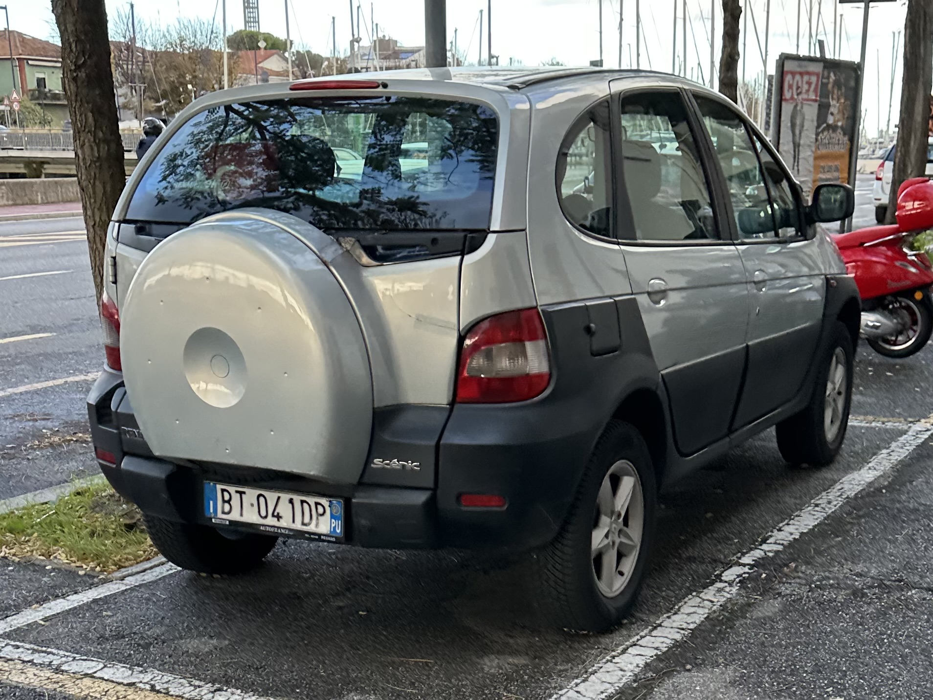 BT 041 DP, Renault Scénic 1st gen RX4 (J64), facelift, 2000–2003