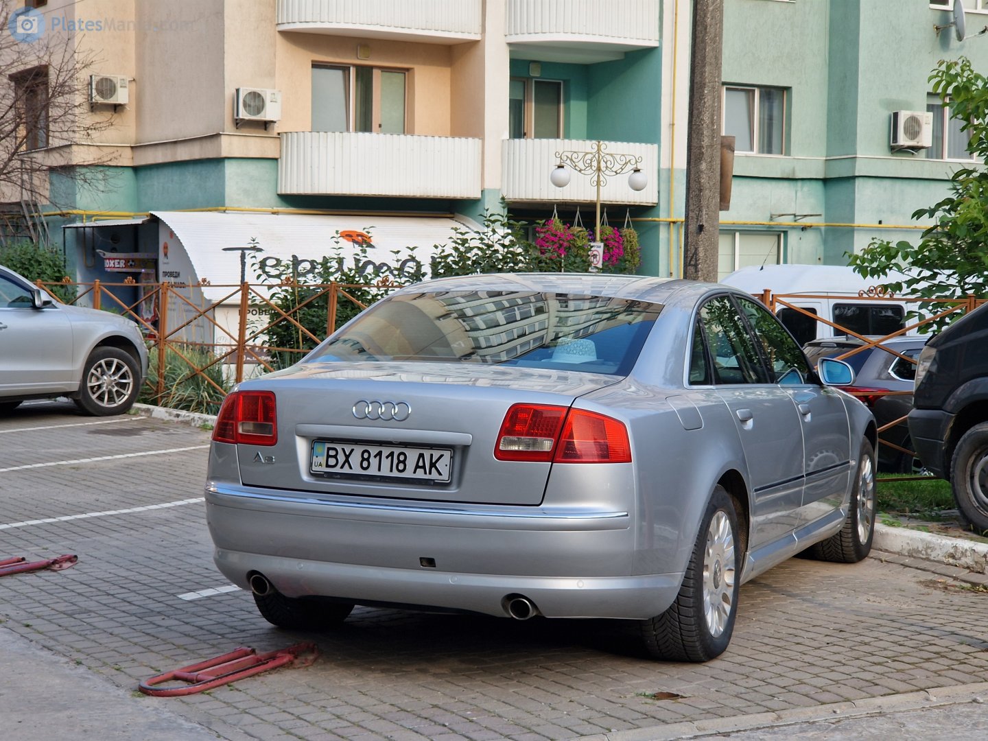 BX 8118 AK, Audi A8 2nd gen (D3/4E2/4E8), 2002–2010