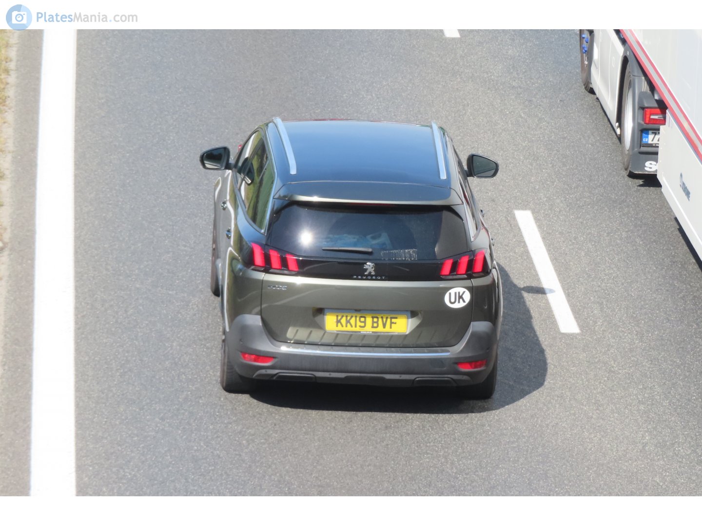 KK19BVF, Peugeot 5008 2nd gen SUV (P87), 2016–2020