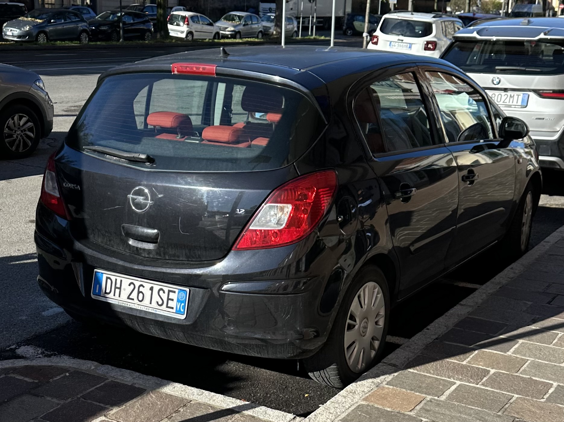 DH 261 SE, Opel Corsa 4th gen 5-door Hatch (D; S07), 2006–2015