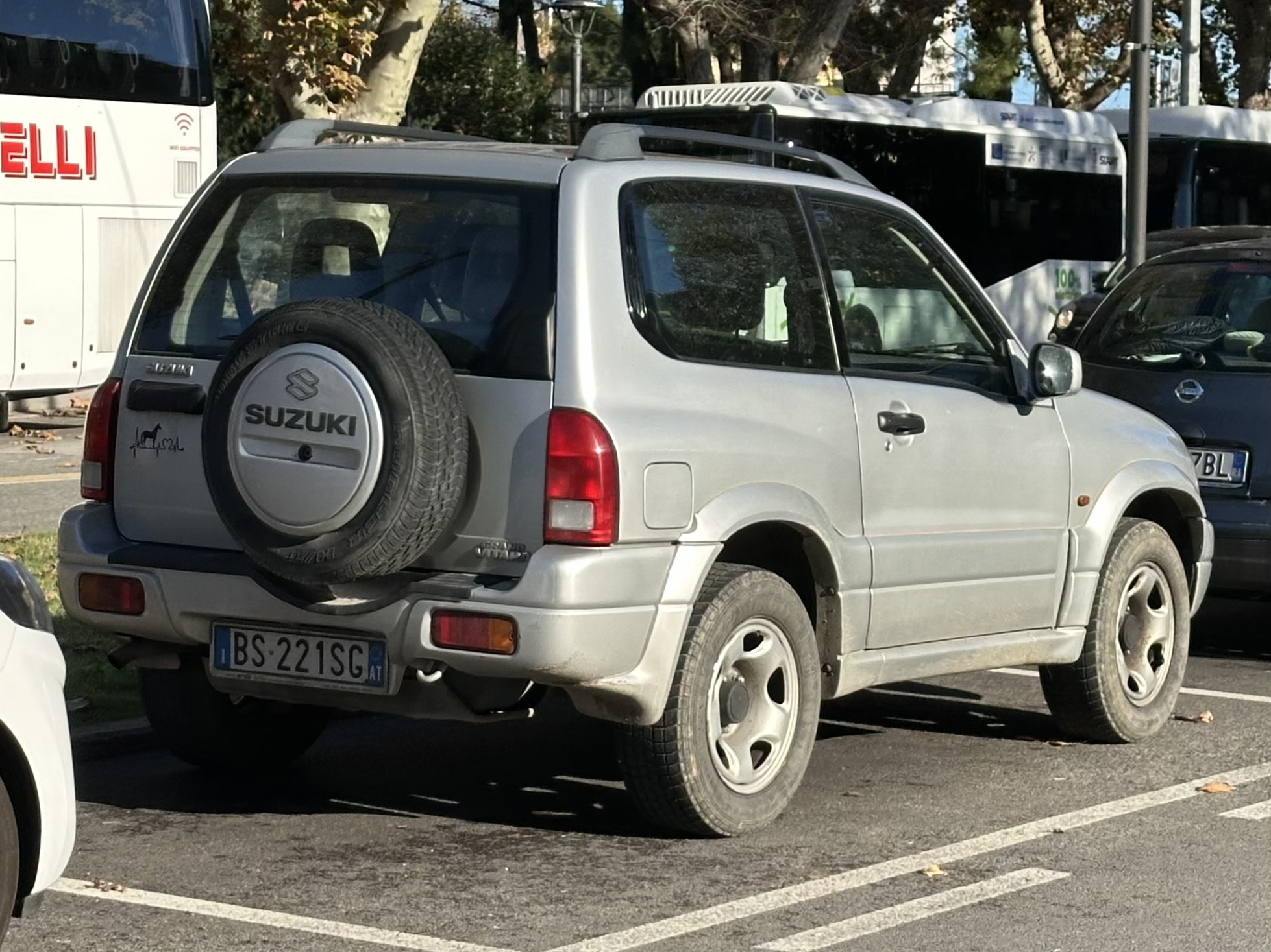 BS 221 SG, Suzuki Grand Vitara 