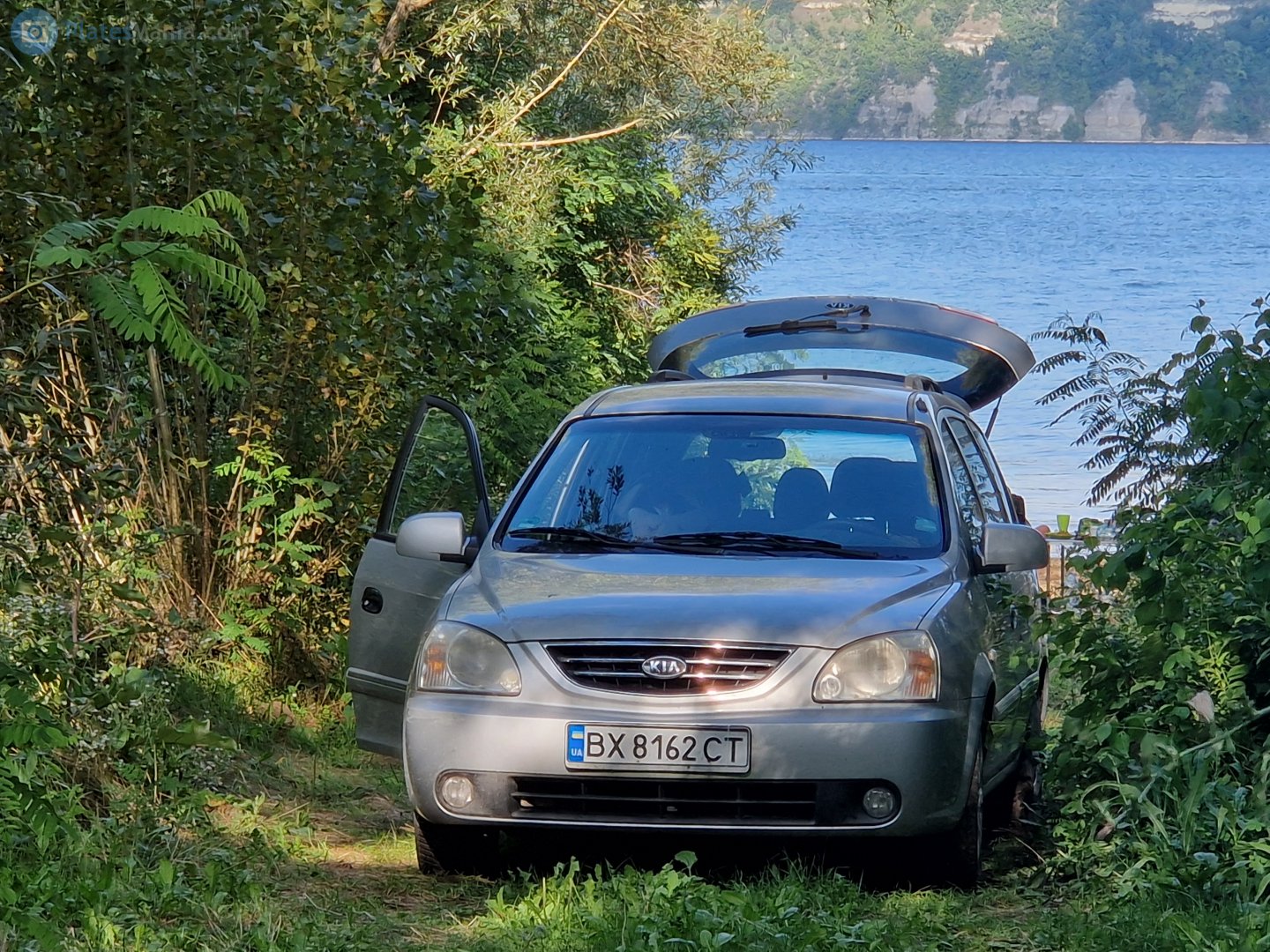 BX 8162 CT, Kia Carens 1st gen (RS), facelift, 2002–2006