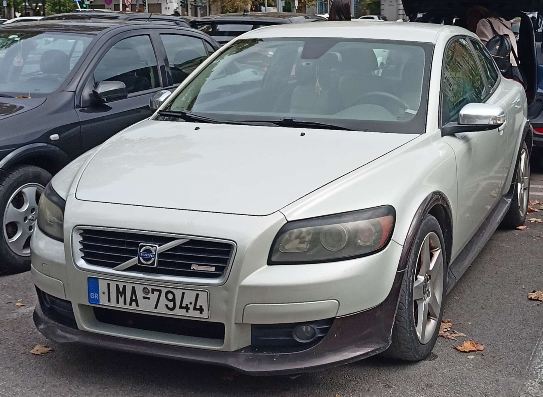 IMA-7944, Volvo C30 1st gen (533), 2006–2009 (–2010 for NA-market)