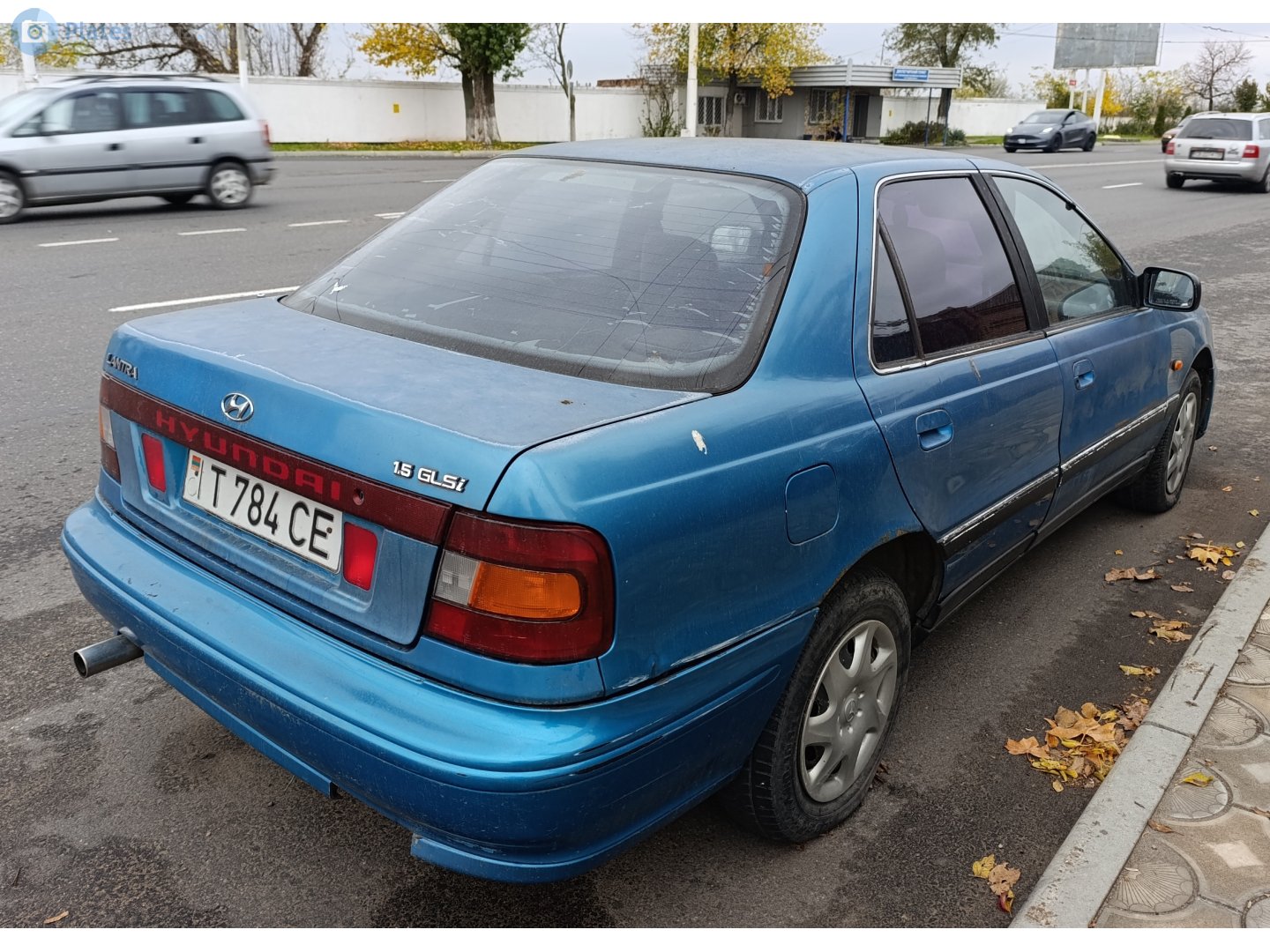 T 784 CE, Hyundai Lantra 1st gen (J1), 1990–1993