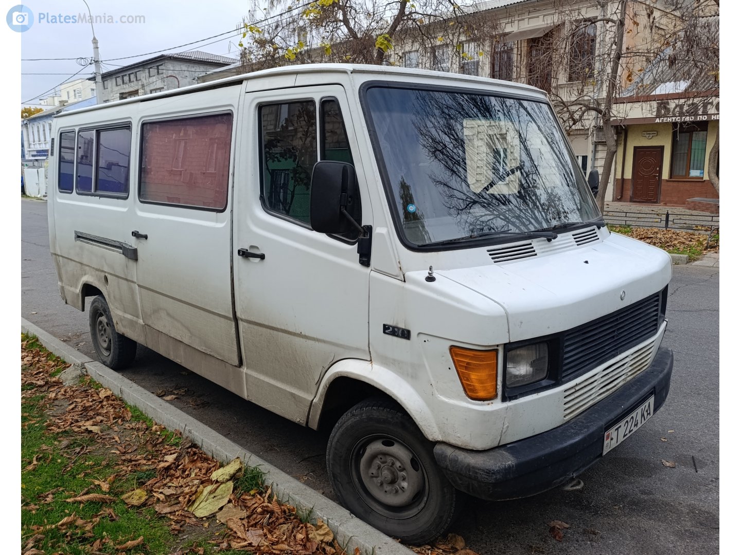 T 224 KA, Mercedes-Benz T1 1st gen (601/602/611), 1976–1996