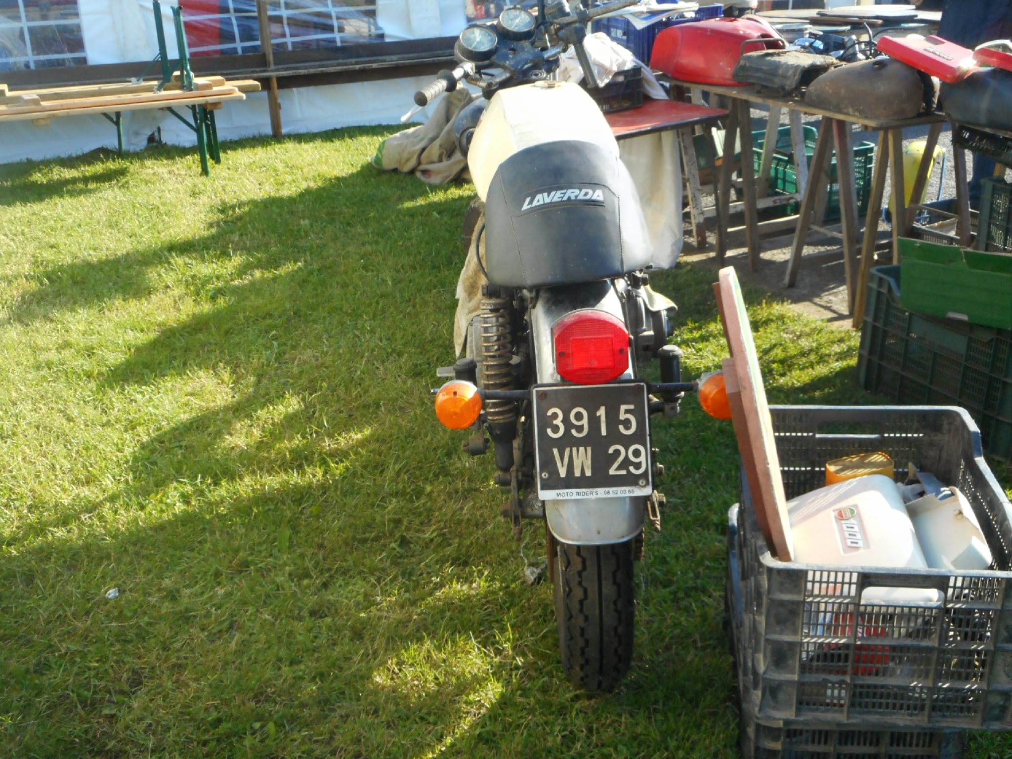 3915 VW 29, Laverda 