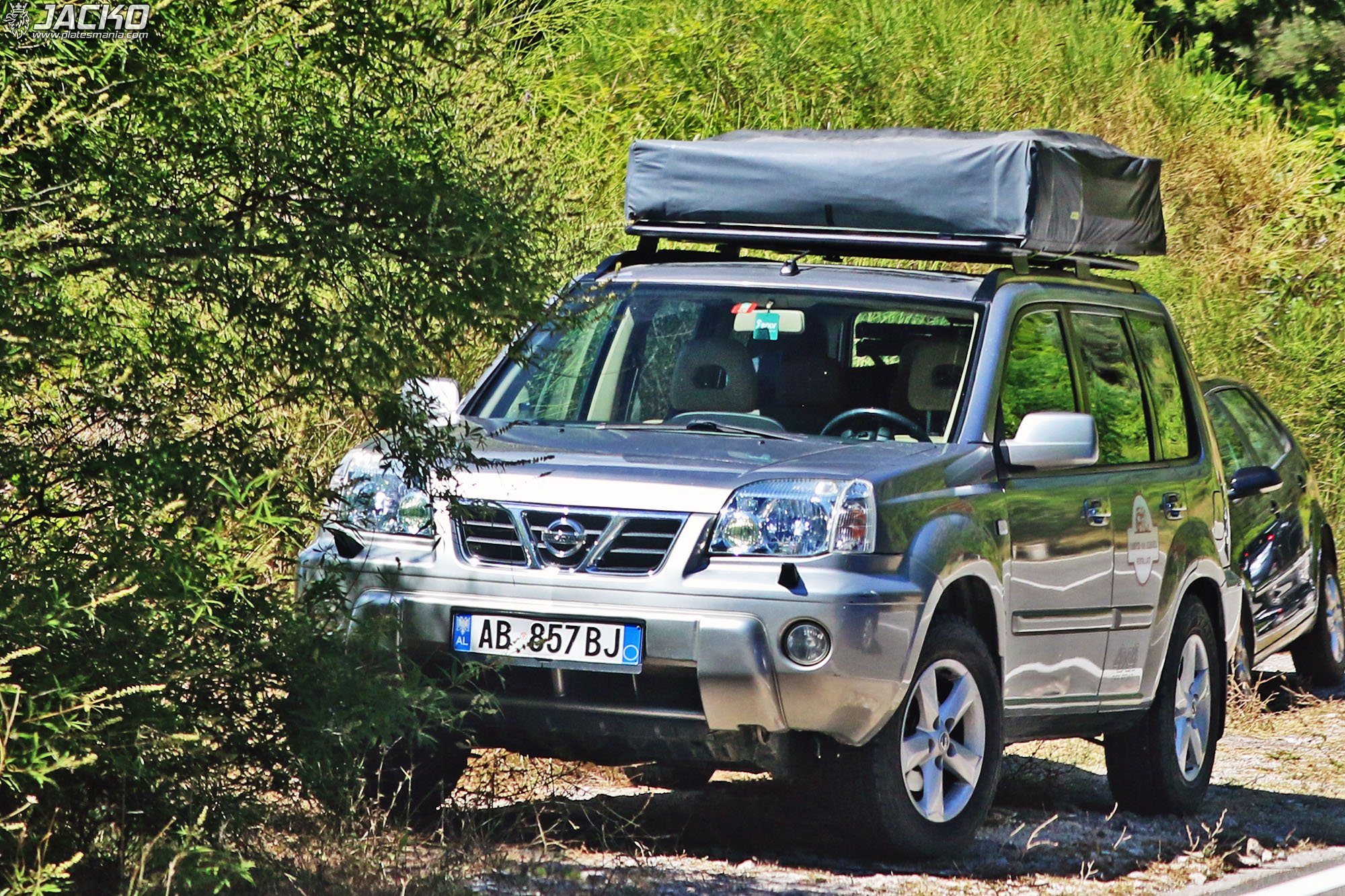 AB 857 BJ, Nissan X-Trail 1st gen (T30), 2000–2007