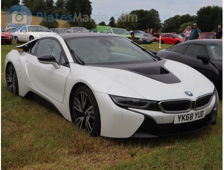 YK68 YUD, BMW i8