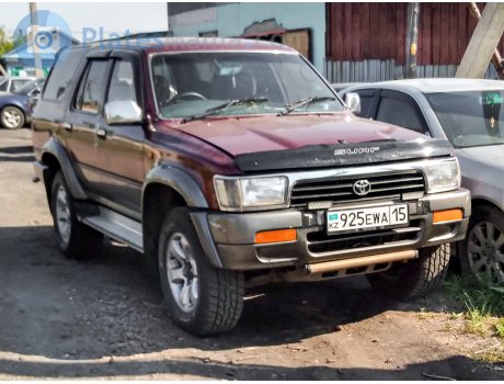 925 EWA 15, Toyota Hilux Surf