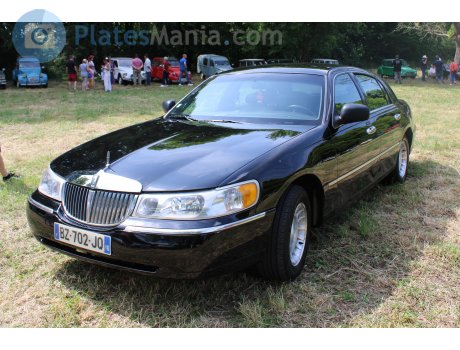 BZ-702-JQ, Lincoln Town Car