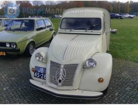 JB-45-28, Citroёn 2CV