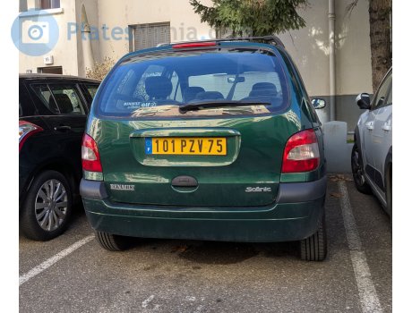 101 PZV 75, Renault Scénic