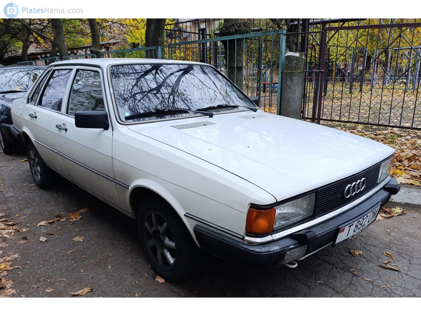 T 892 OM, Audi 80 2nd gen 4-door Sedan (B2/81/85), 1978–1986