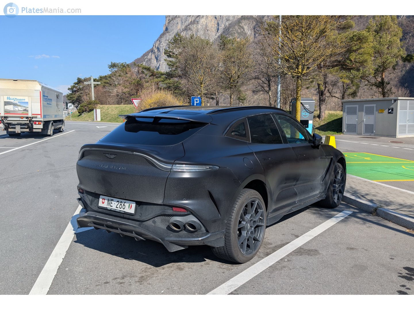 NE 286, Aston Martin DBX DBX707, 2022–