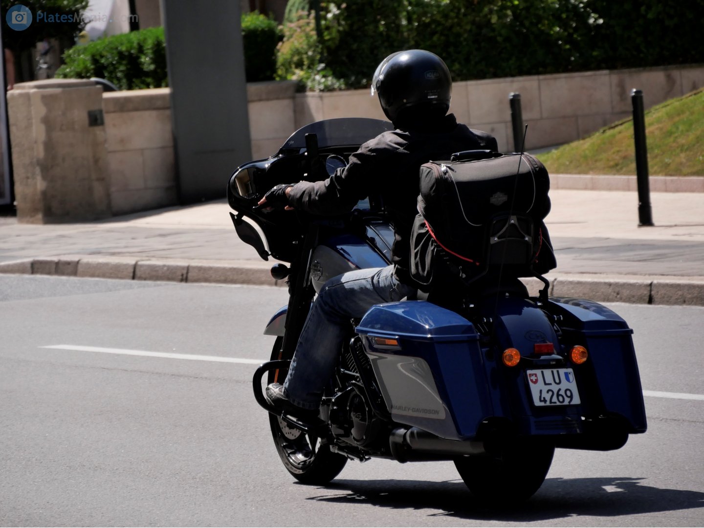 LU 4269, Harley-Davidson FL 