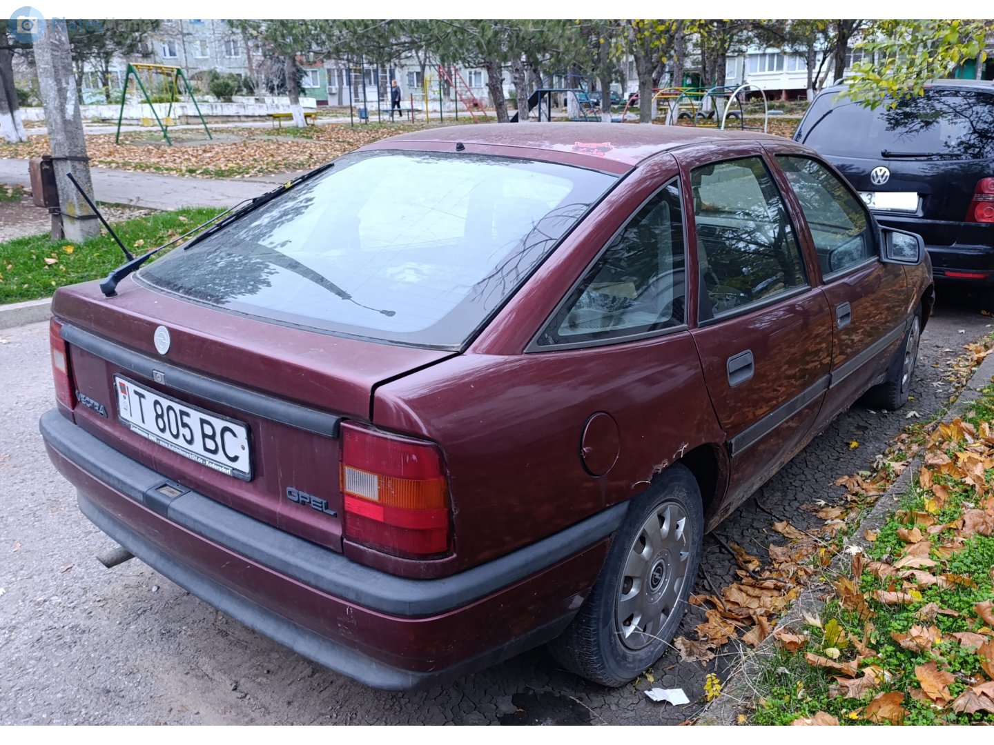 T 805 BC, Opel Vectra 1st gen Liftback (A; J89), 1988–1995