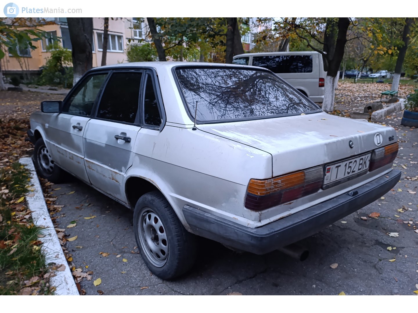 T 152 BK, Audi 80 2nd gen 4-door Sedan (B2/81/85), 1978–1986