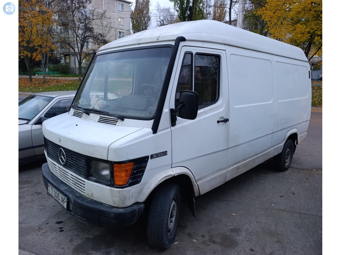 T 306 AP, Mercedes-Benz T1 1st gen (601/602/611), 1976–1996