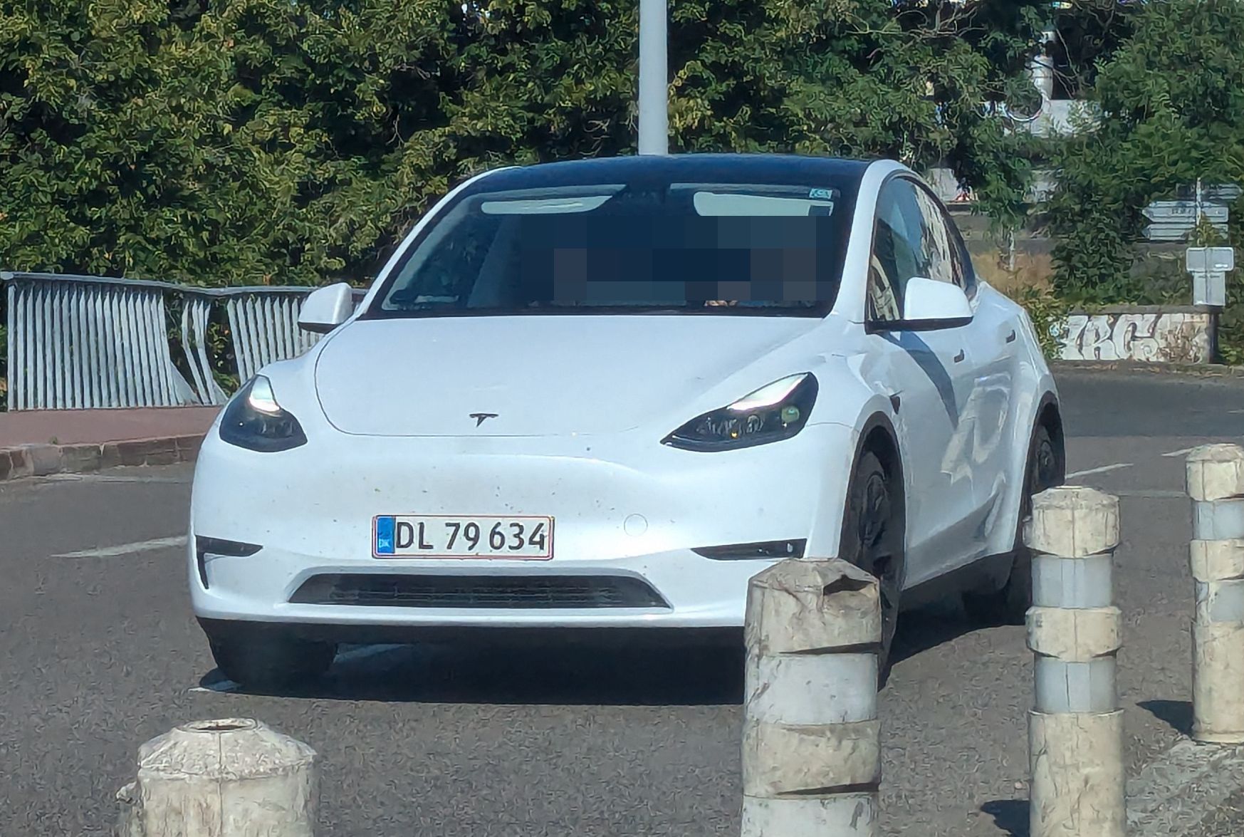 DL 79634, Tesla Model Y 1st gen (5YJY), 2020–2025
