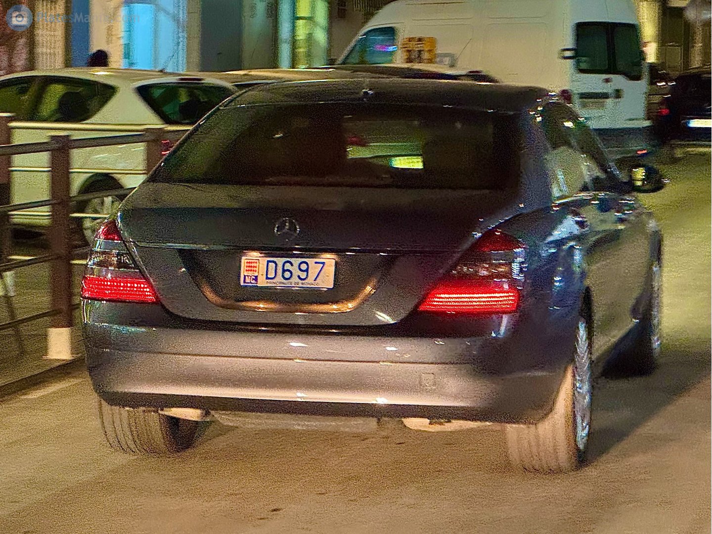 D697, Mercedes-Benz S-Klasse 7th gen (W221/V221), 2005–2013