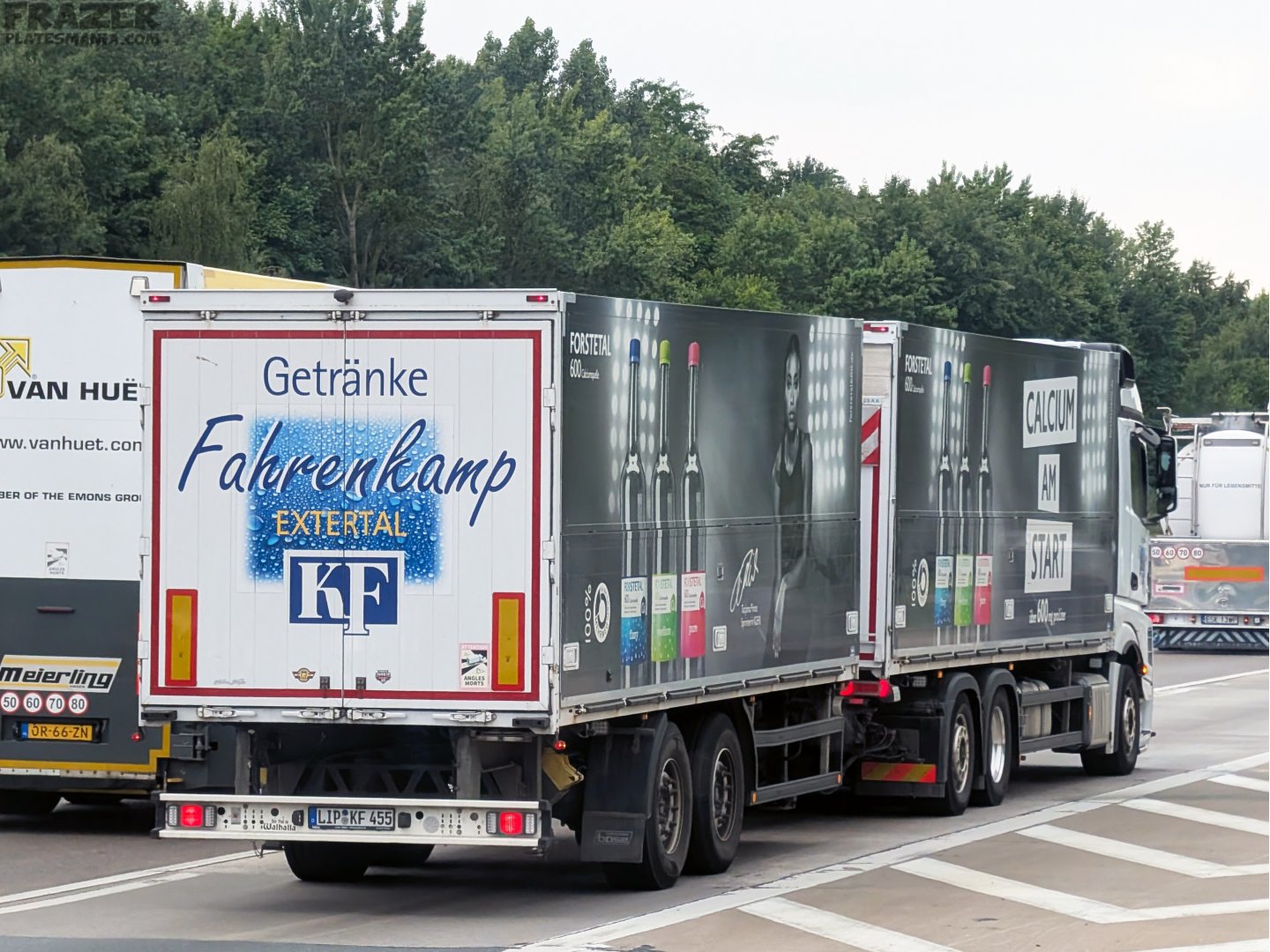 LIP KF 455, Regular plates 