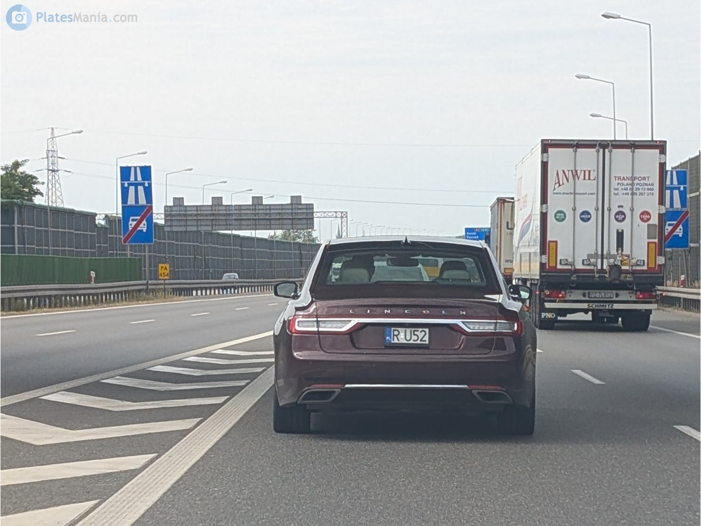 R U52, Lincoln Continental 10th gen (CD4), 2016–2020