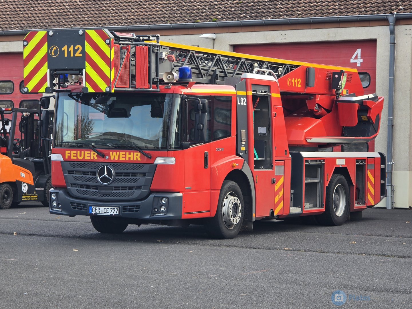 GER EE 777, Mercedes-Benz Arocs 1st gen, 2013–