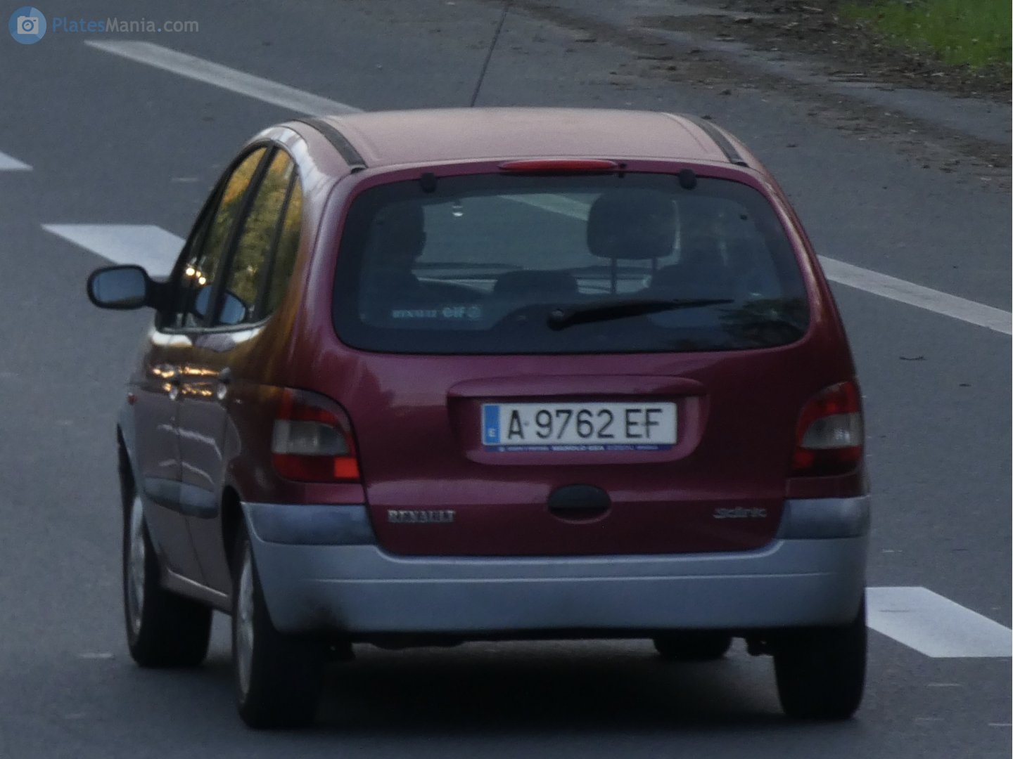 A 9762 EF, Renault Scénic 1st gen (J64), facelift, 1999–2003 (–2010 for LATAM-market)