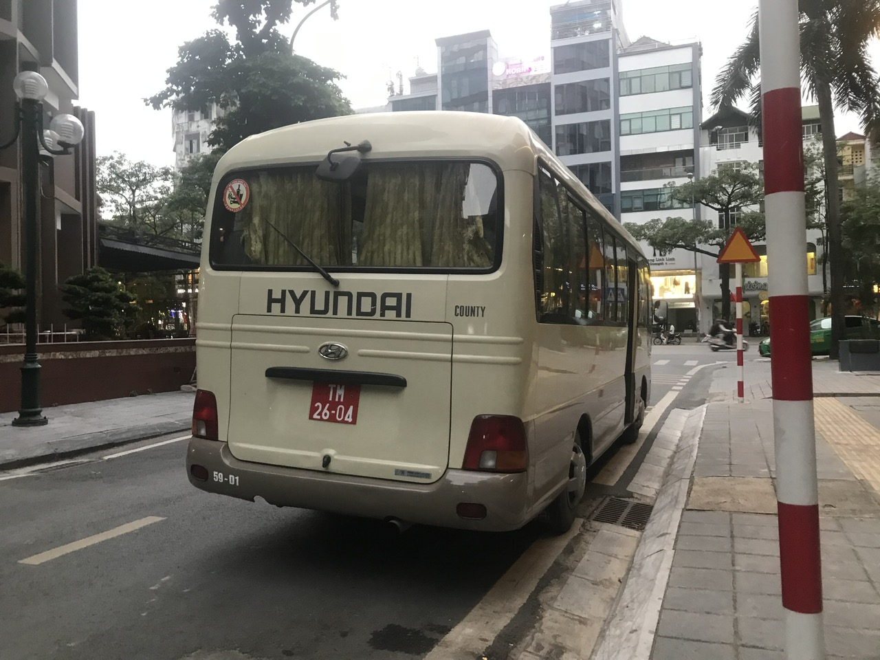 TM-26-04, Hyundai County 1st gen (CS), 1998–2007 (–2012 for RU-market)