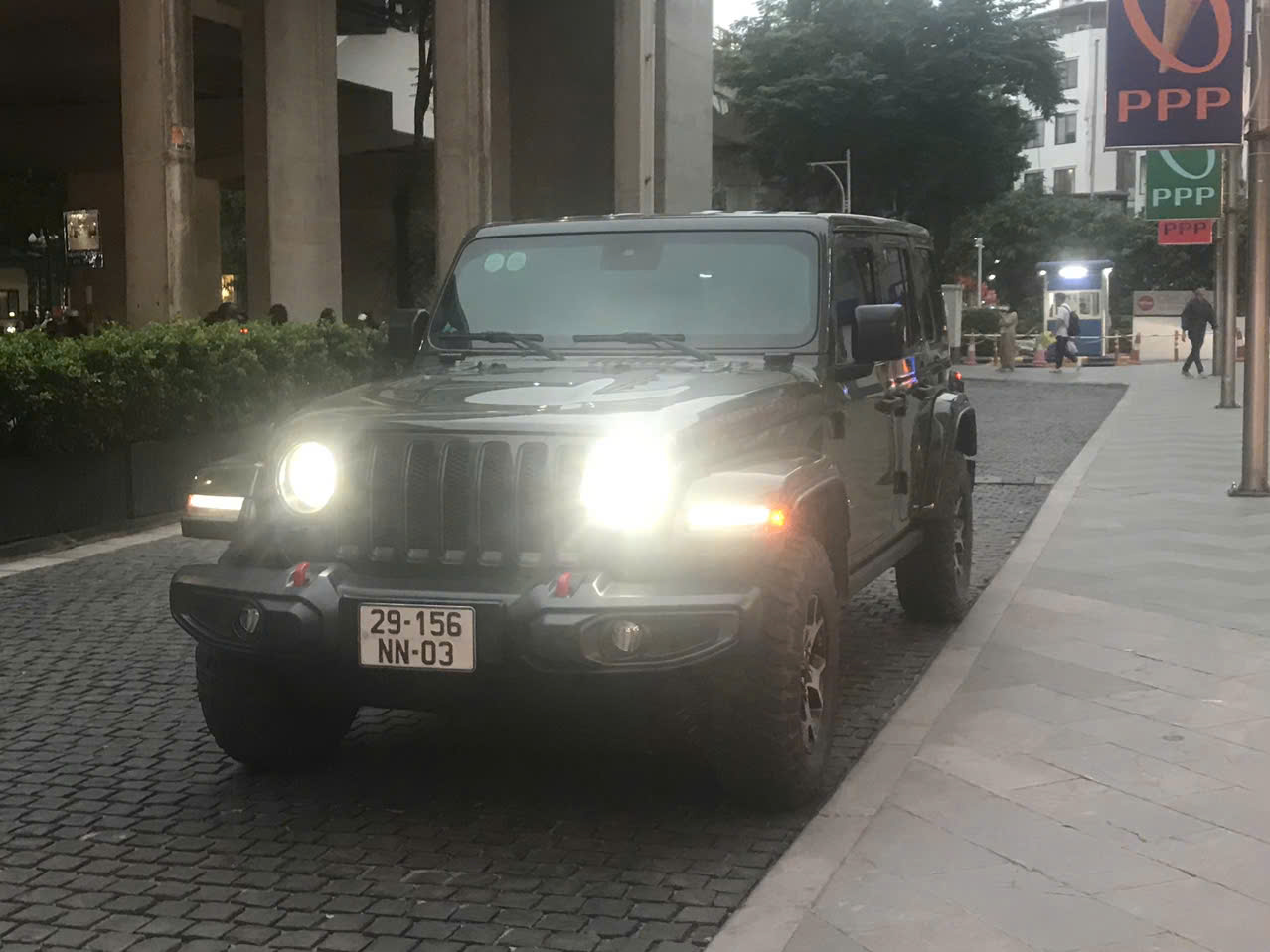 29-156-NN-03, Jeep Wrangler 4th gen 5-door SUV (JL), 2018–