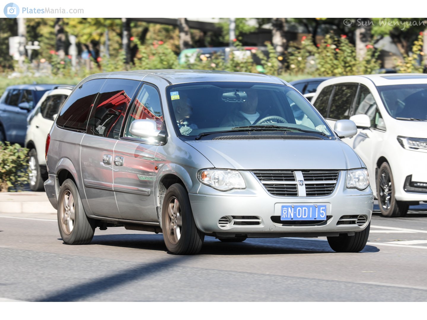 京N·0D115, Dodge Caravan 4th gen (RS), 2000–2007