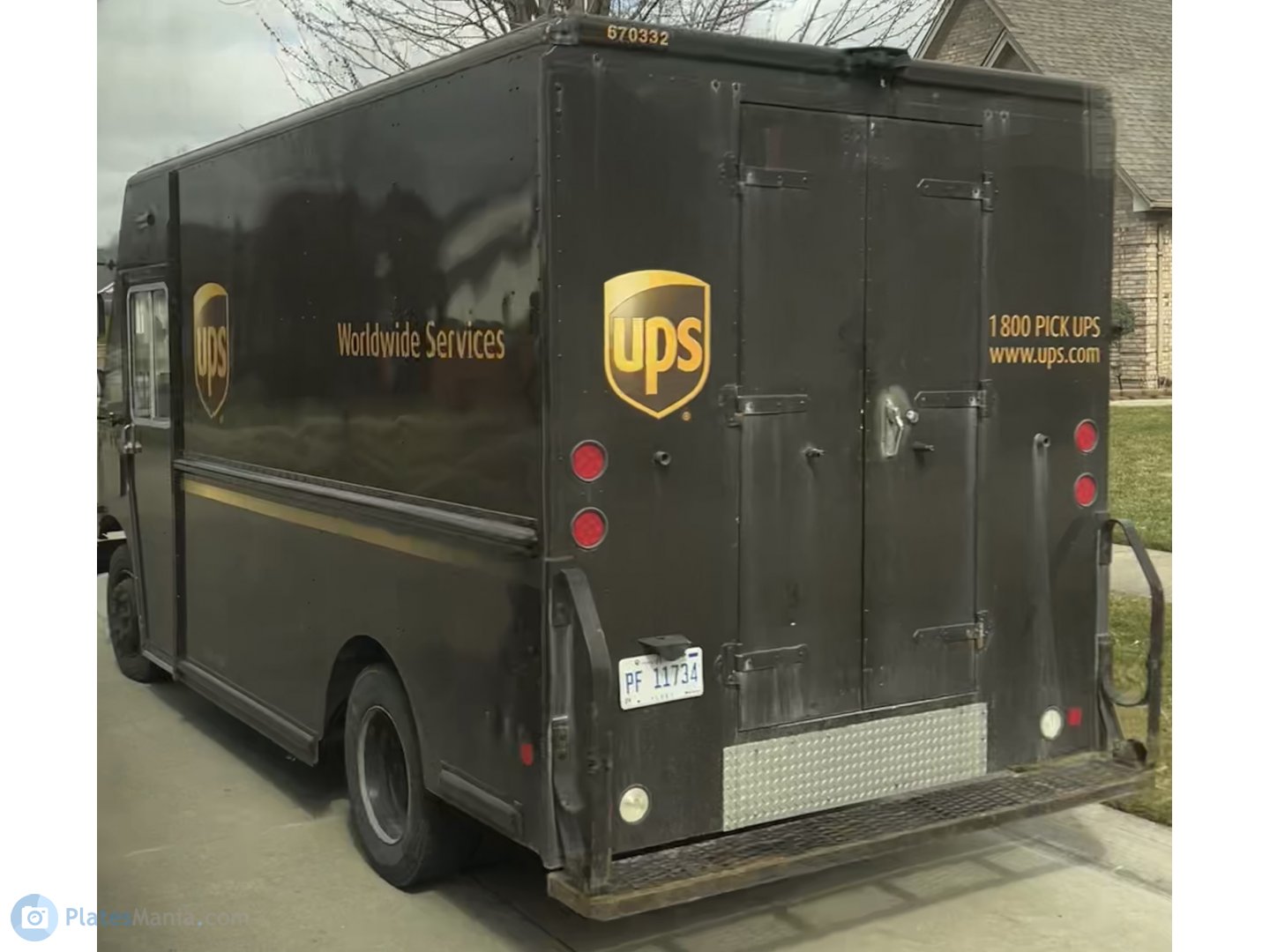 PF 11734, Freightliner M-Line 