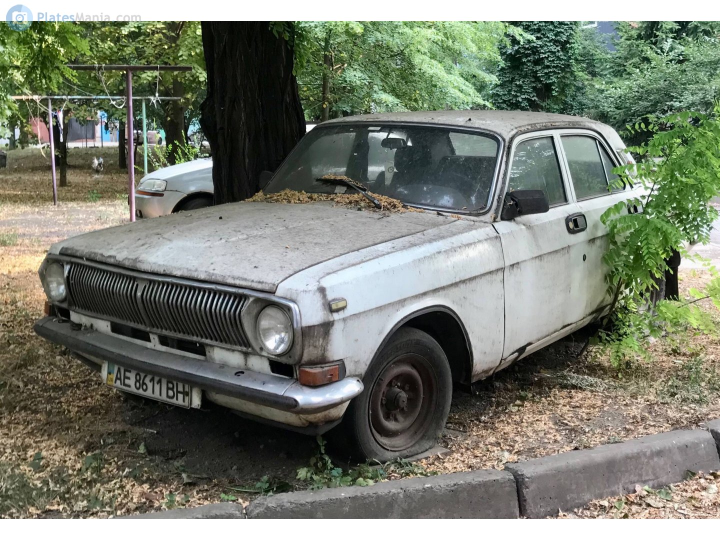 AE 8611 BH, GAZ 24 Волга 24(-01/07) Sedan, 1969–1985