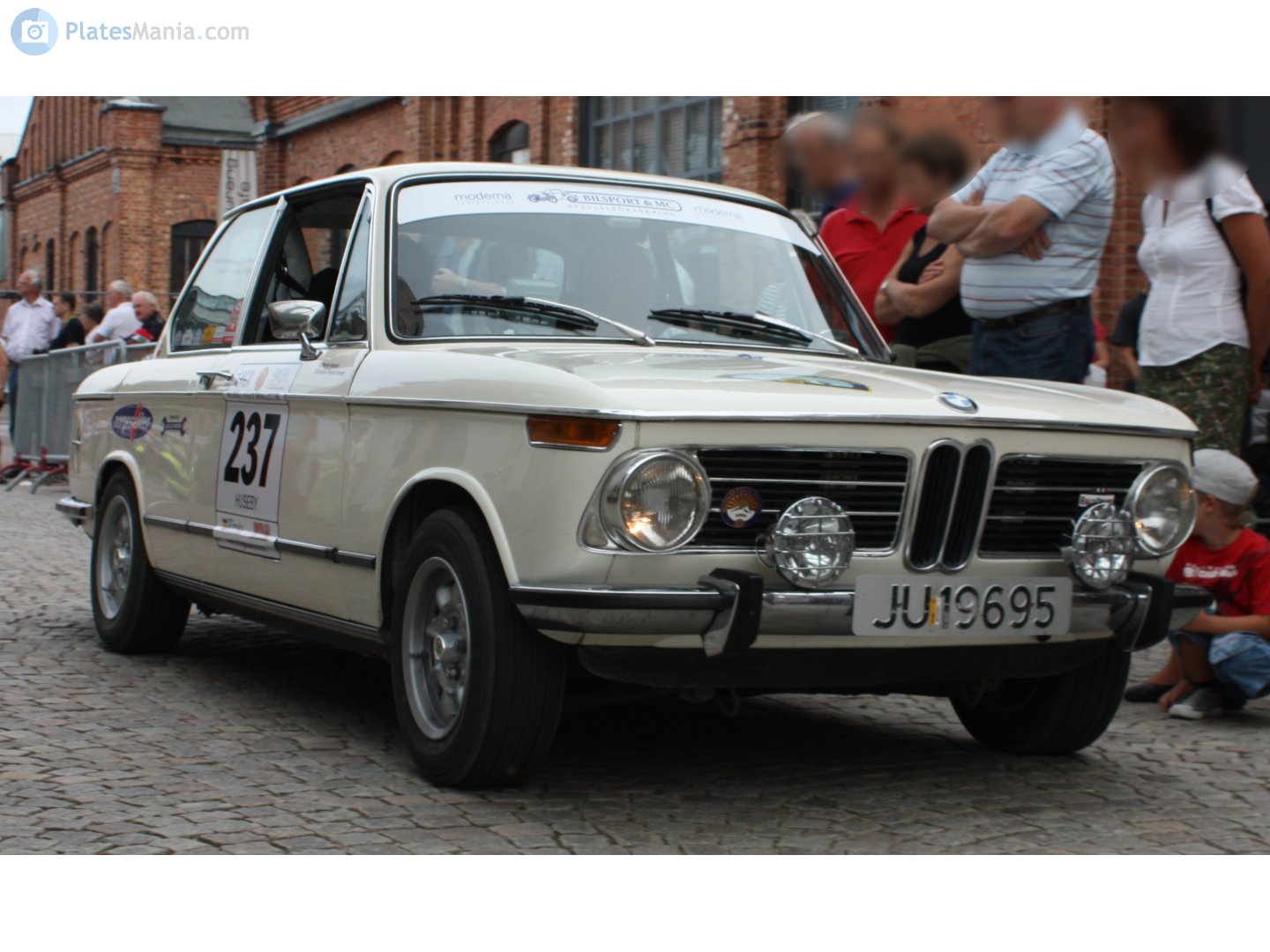 JU 19695, BMW 02 Series 1600/1600-2/1602/1802/2002 2-door Sedan (114/E10), 1966–1973