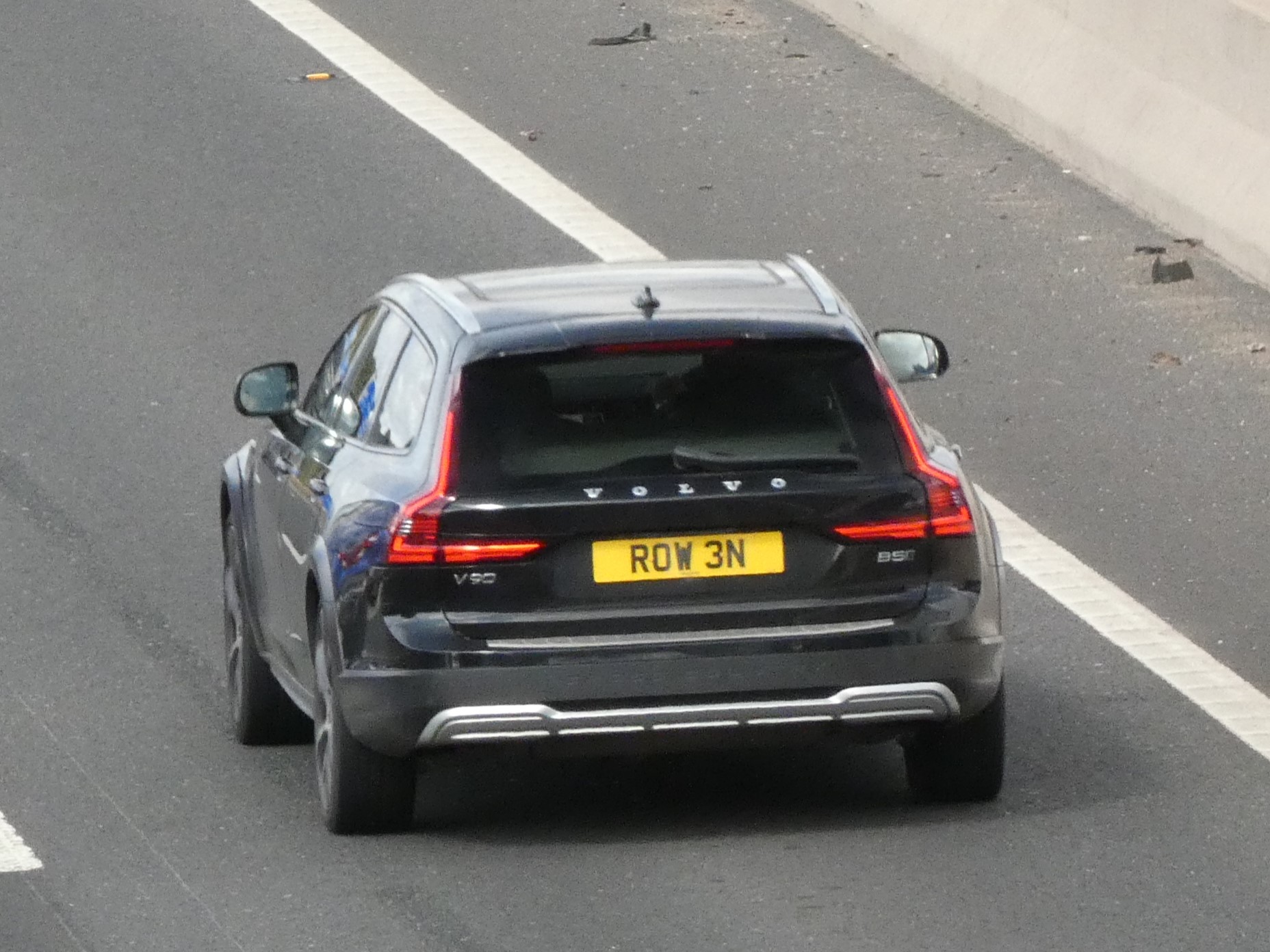 ROW3N, Volvo V90 2nd gen Cross Country (235/236), 2016–