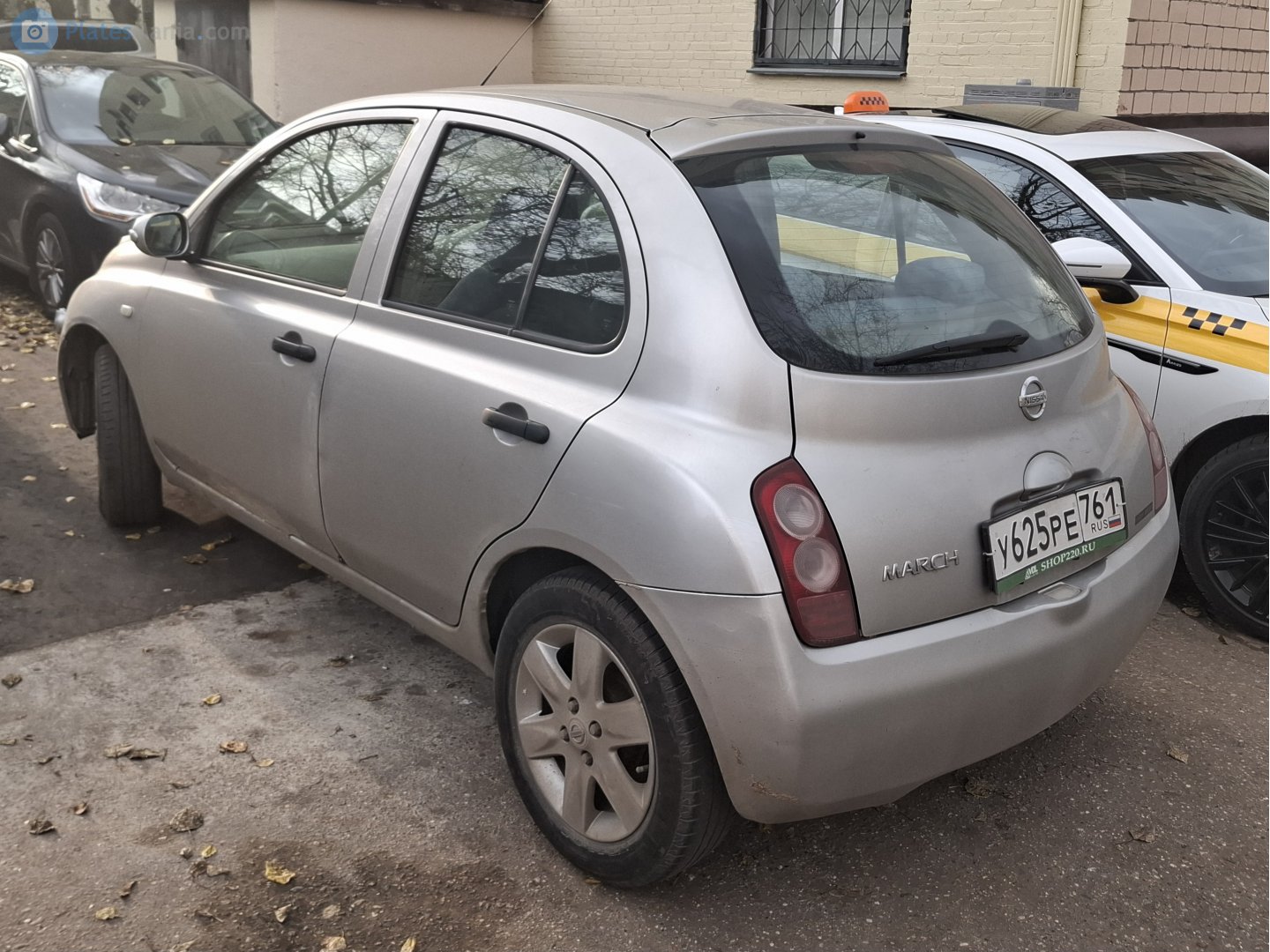 у 625 ре 761, Nissan March 3rd gen 5-door Hatch (K12), 2002–2010