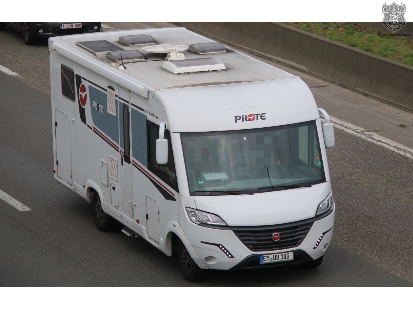 EM UB 100 (04/10), Pilote G-Series 