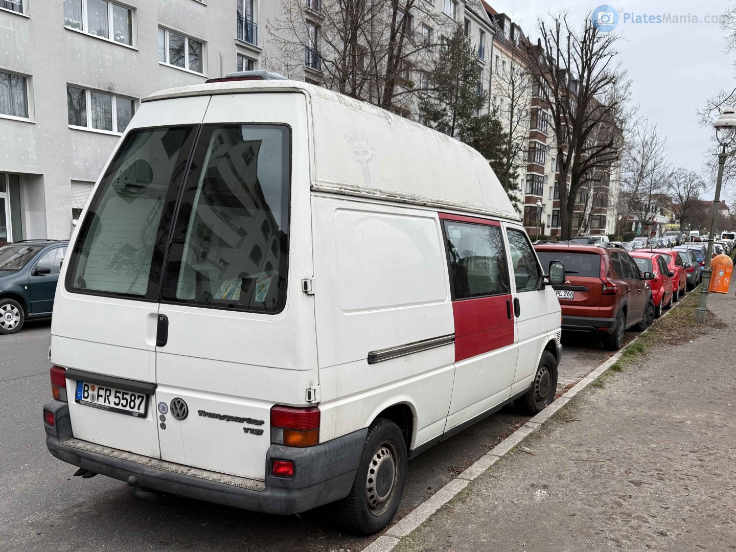 B FR 5587, Volkswagen Transporter 4th gen Highroof Van (T4) (70/7D), 1990–2003