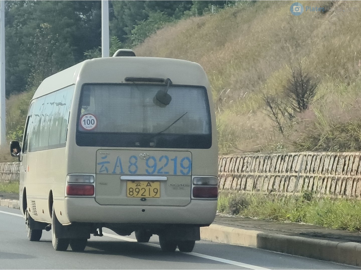 云A·89219, Toyota Coaster 3rd gen (B40/B50), 1993–2016