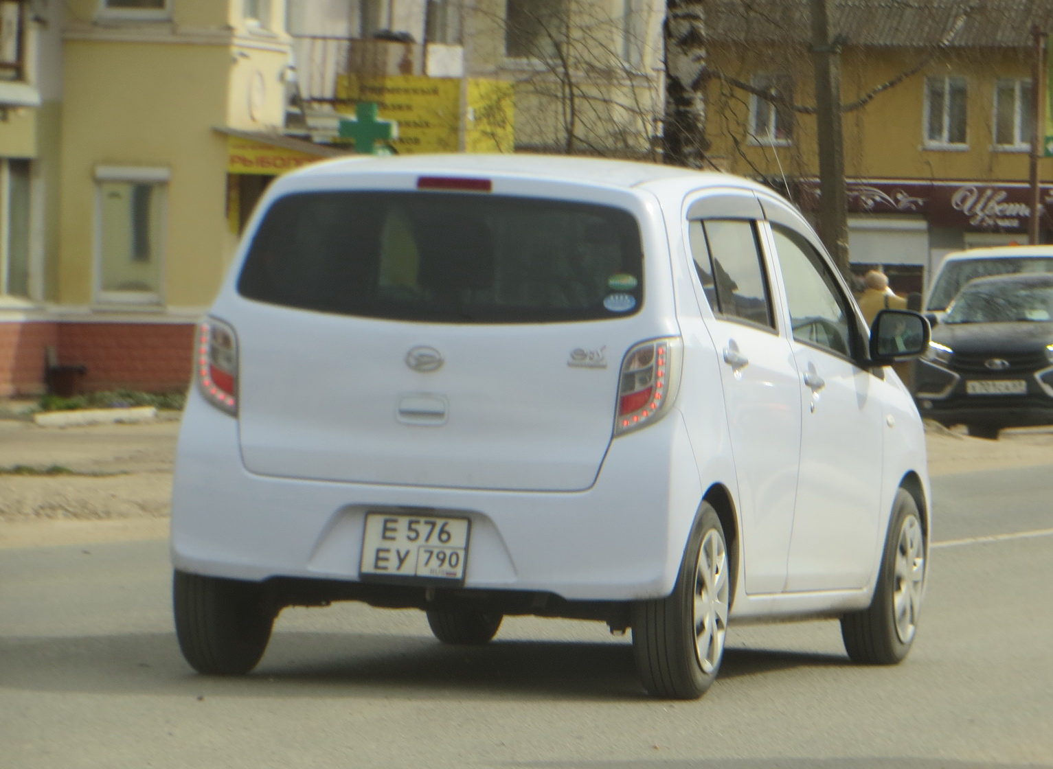е 576 еу 790, Daihatsu Mira e:S 1st gen (LA300S/LA310S), 2011–2017