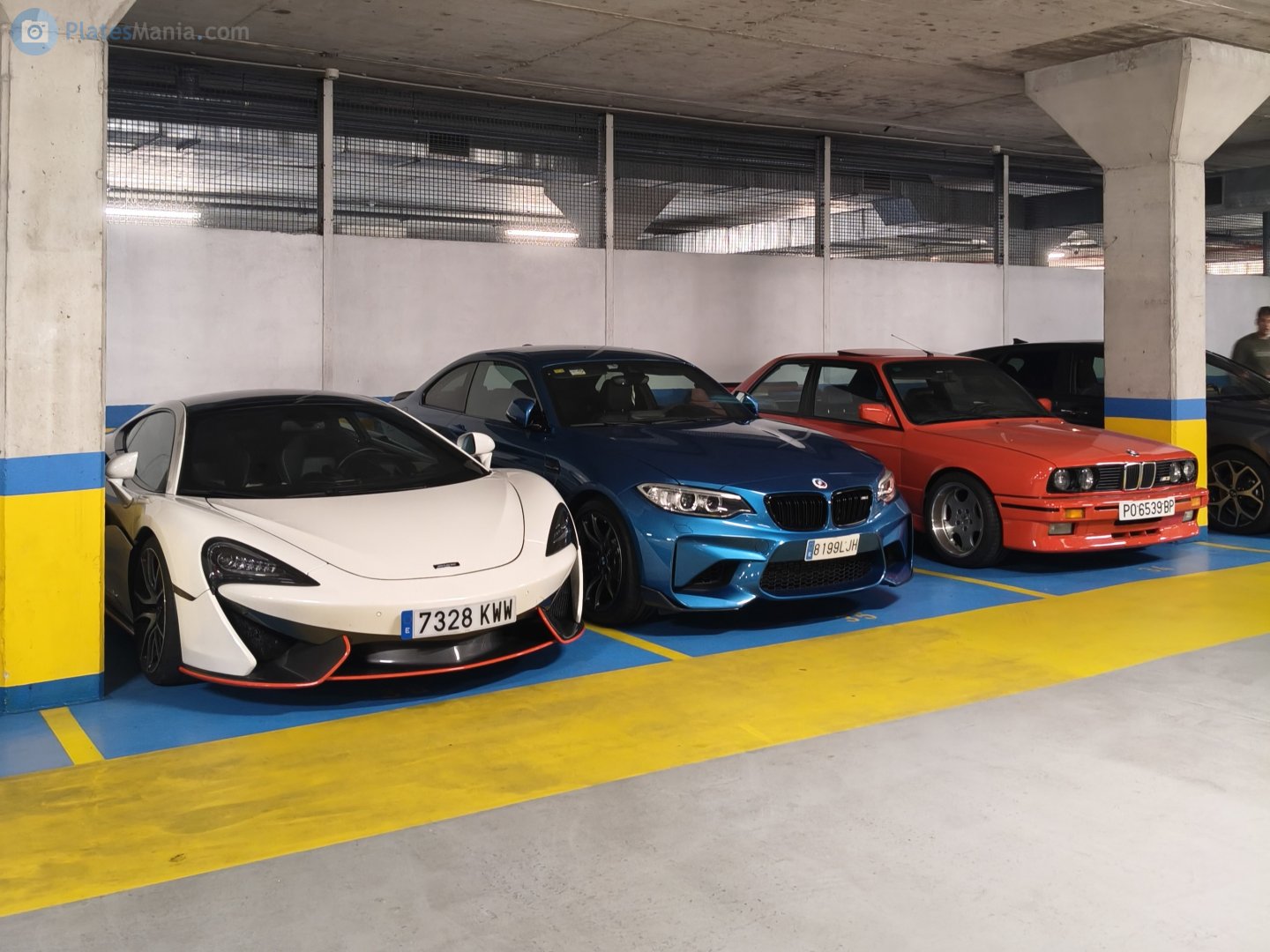 7328 KWW, McLaren 570 570GT, 2016–2021