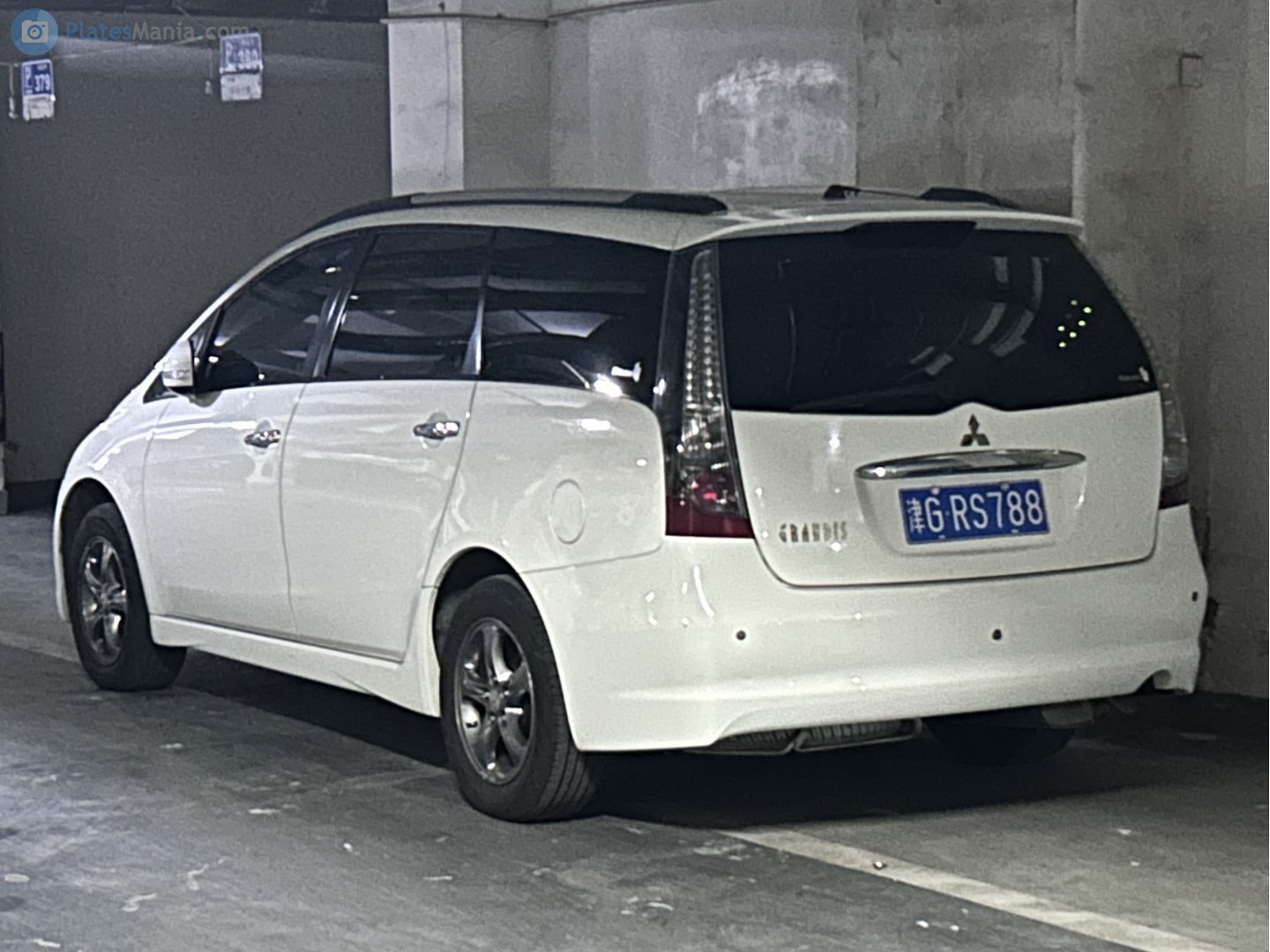 津G·RS788, Mitsubishi Grandis 1st gen (NA/BA), 2003–2011