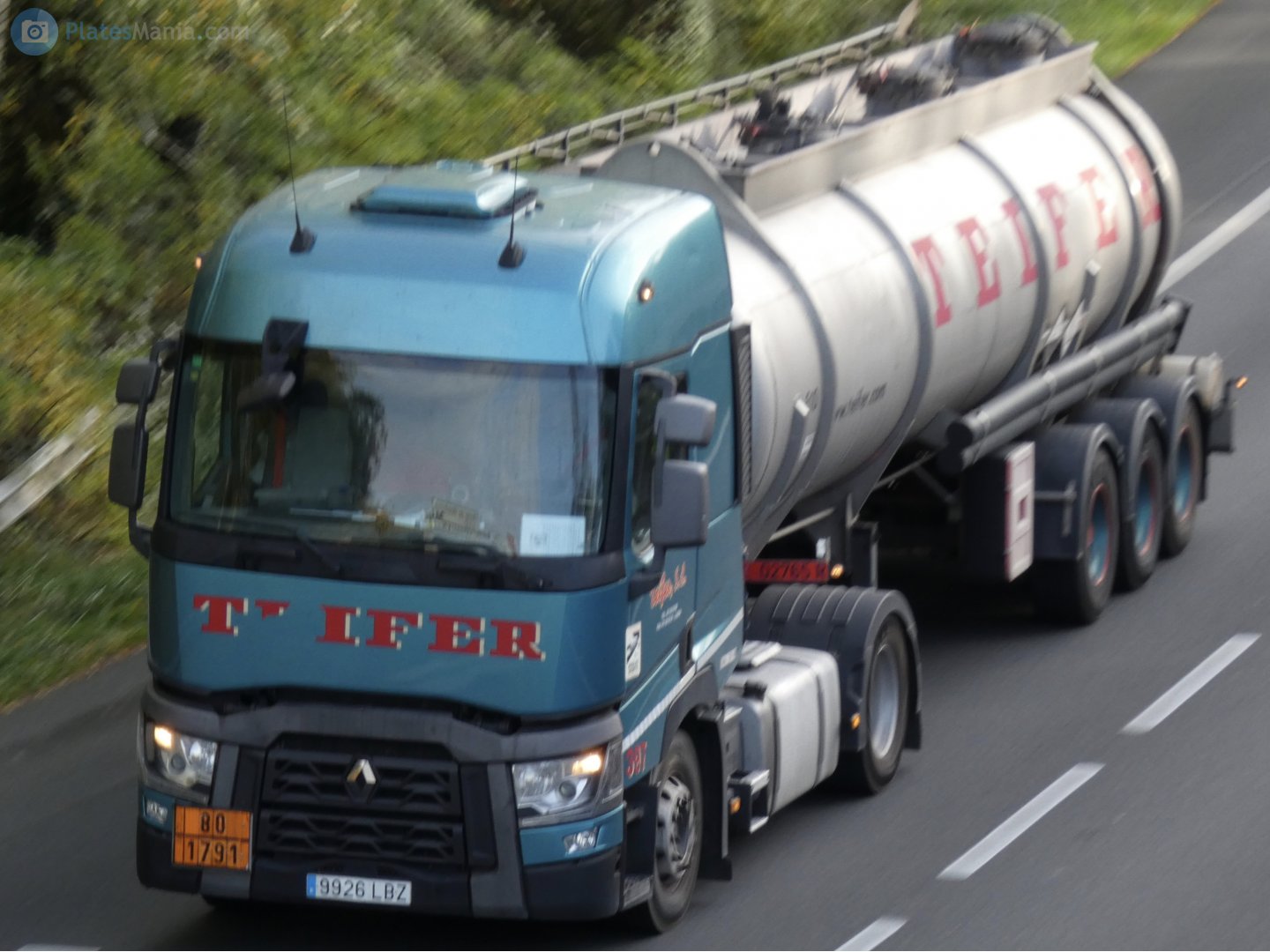 9926 LBZ, Renault Trucks T 1st gen, 2013­–