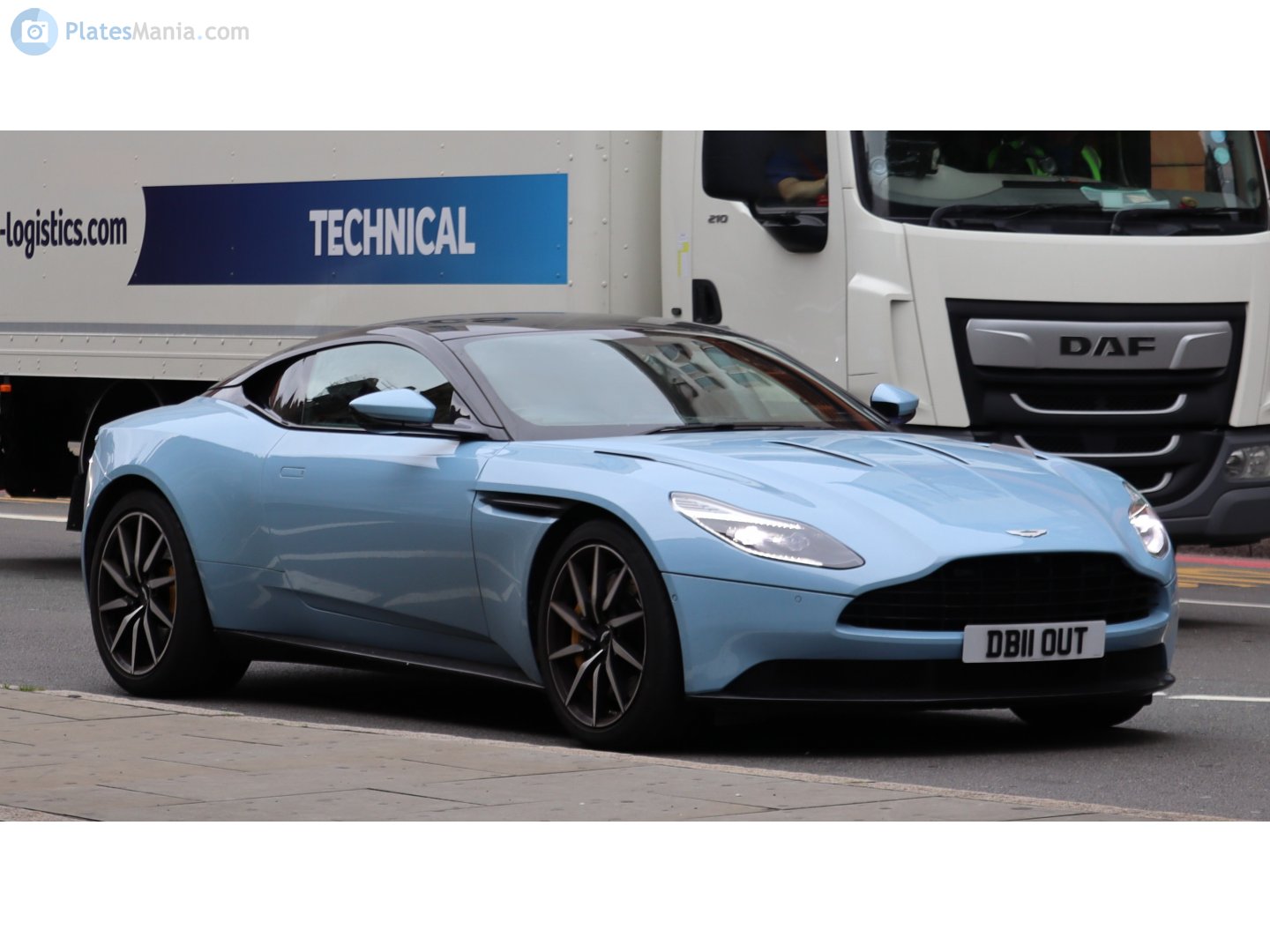 DB11OUT, Aston Martin DB11 Coupé (AM5), 2016–2023