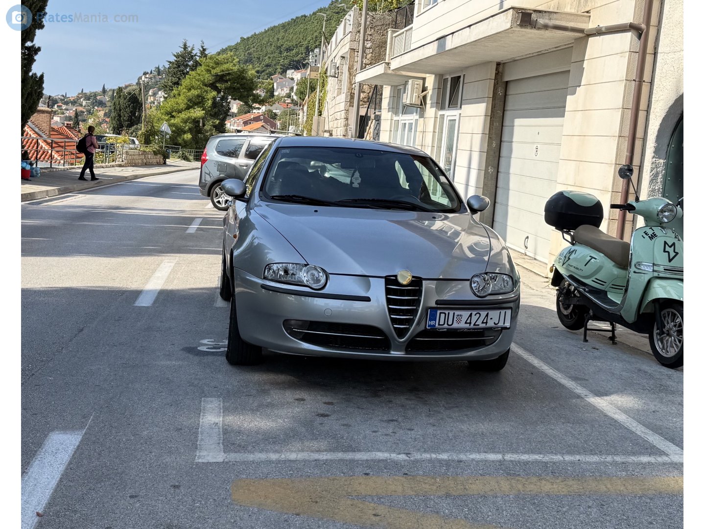 DU 424-JI, Alfa Romeo 147 1st gen 3-door Hatch (937A), 2000–2004