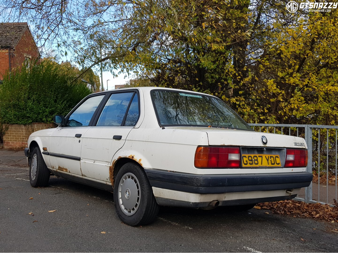 G987YDC, BMW 3 Series 2nd gen Sedan (E30), 1983–1991